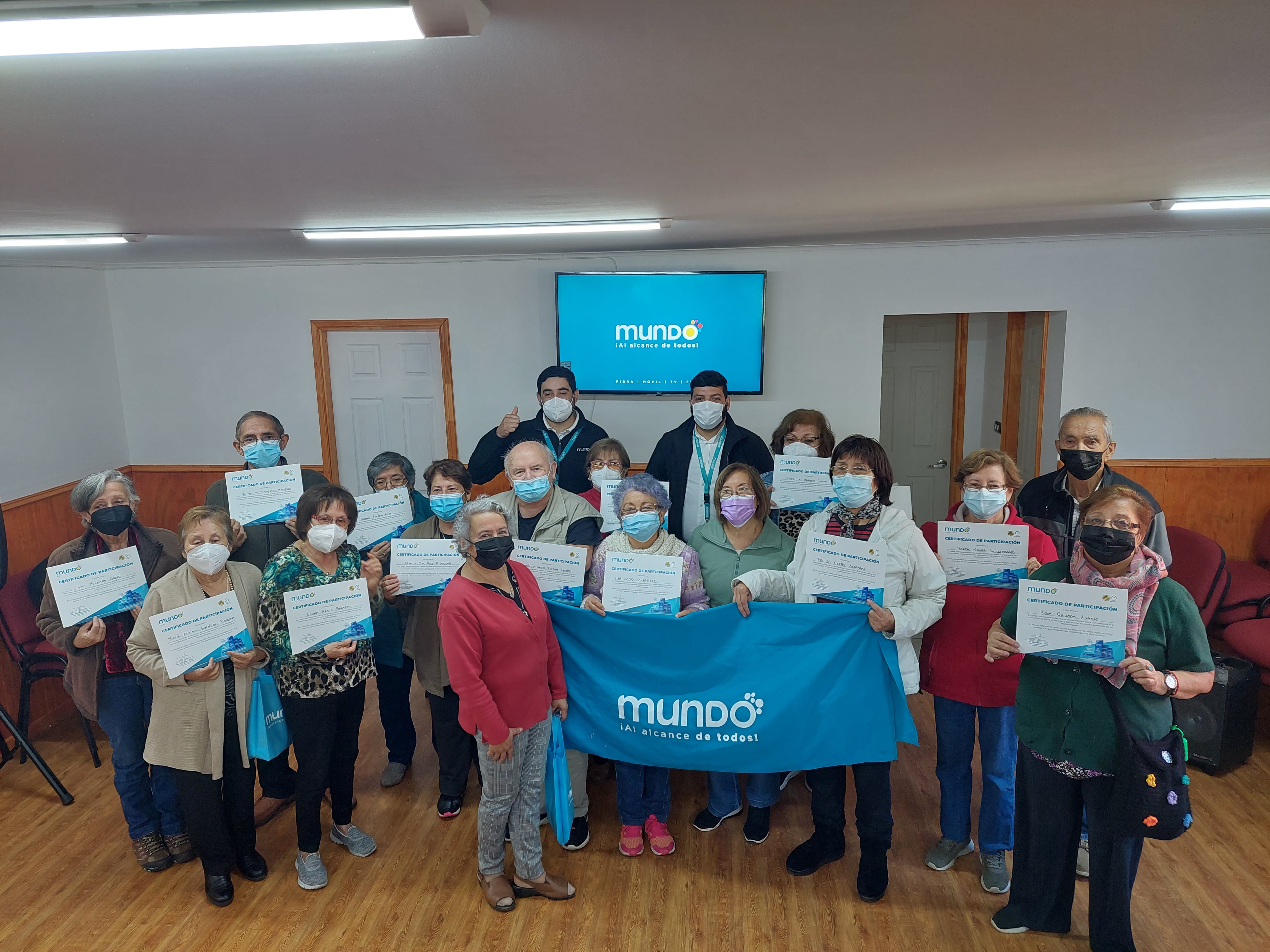 banner Mundo Telecomunicaciones realizó alfabetización digital a adultos mayores de Temuco