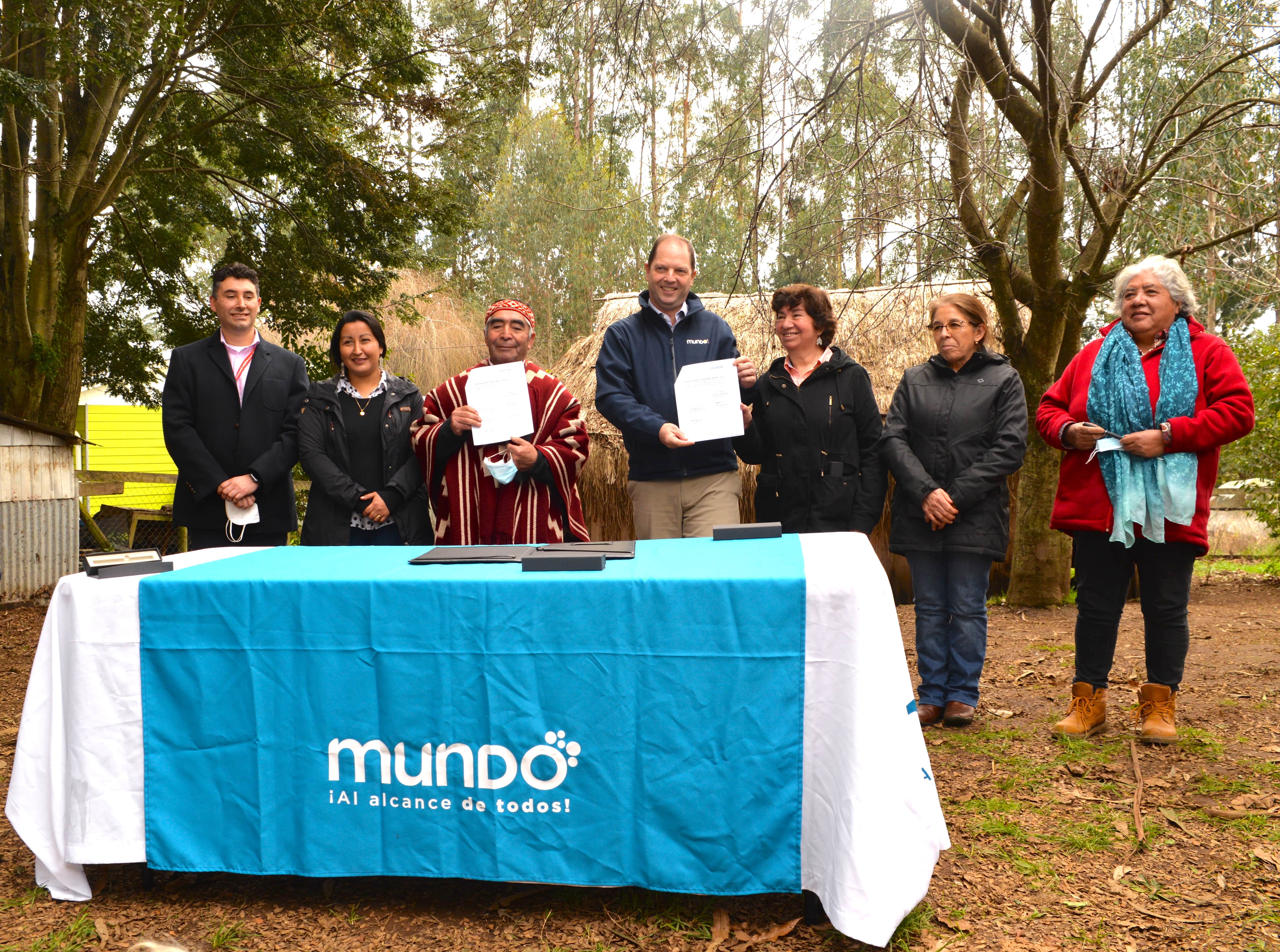 banner Mundo Telecomunicaciones conecta con fibra óptica a comunidades mapuche en La Araucanía