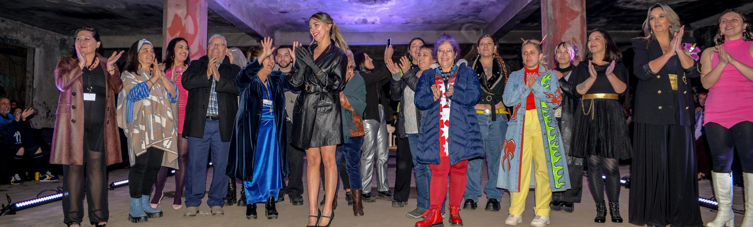 banner MUNDO se subió a la pasarela del Runway Fashion Desing, con conectividad y transmisión televisada