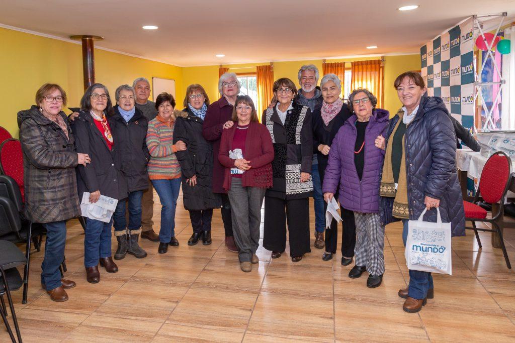 13. Club Generación 2000 Cloe Ludgarda Rosa U Miguel Goinda Margarita Fátima Gladys María José Rosita R Aida Celia